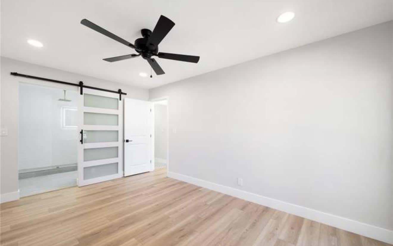 1001 W Stevens Ave Unit 201 – photo 3