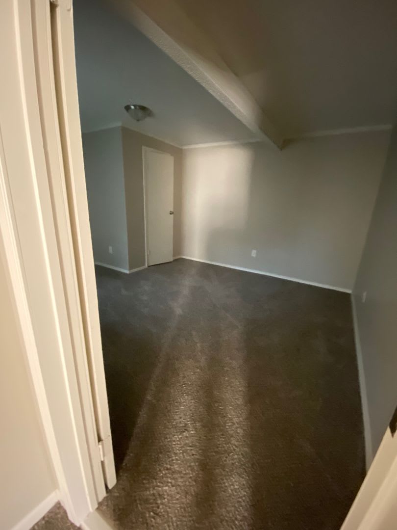 Coming Soon Spacious 3 Bedroom Split Level Duplex On A Quiet Lee S Summit Cul De Sac – photo 2