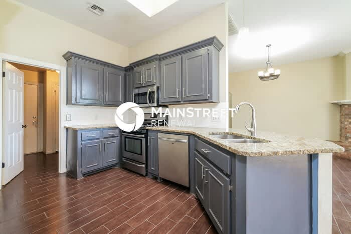 1808 Fairmont Lane – photo 5