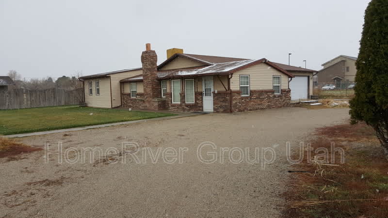 1093 W 10290 S – photo 1