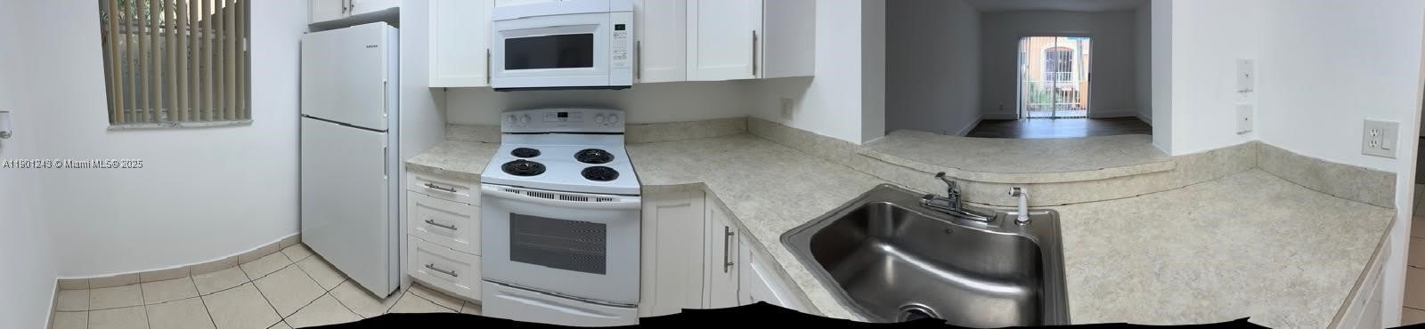 18101 NW 68th Ave – photo 5