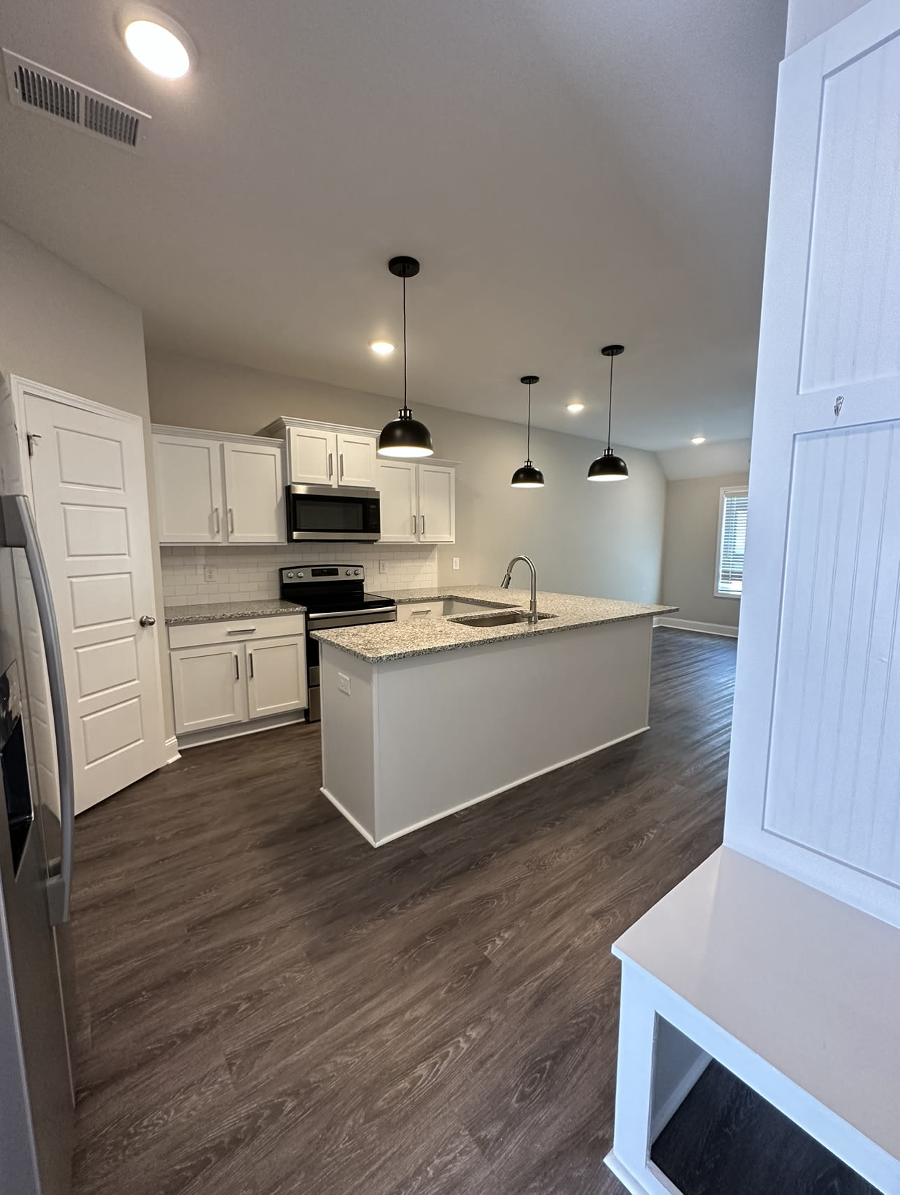 200 Drayton Drive – photo 2