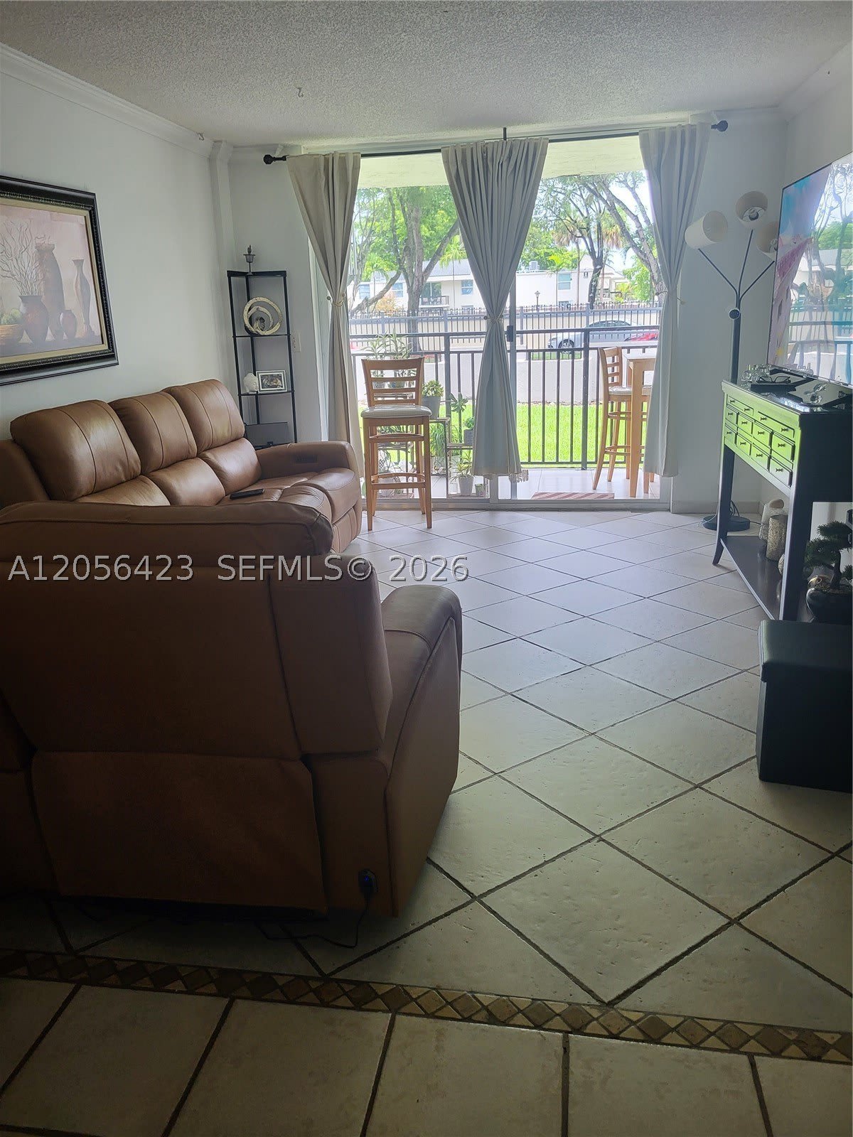 14140 SW 84th St – photo 2