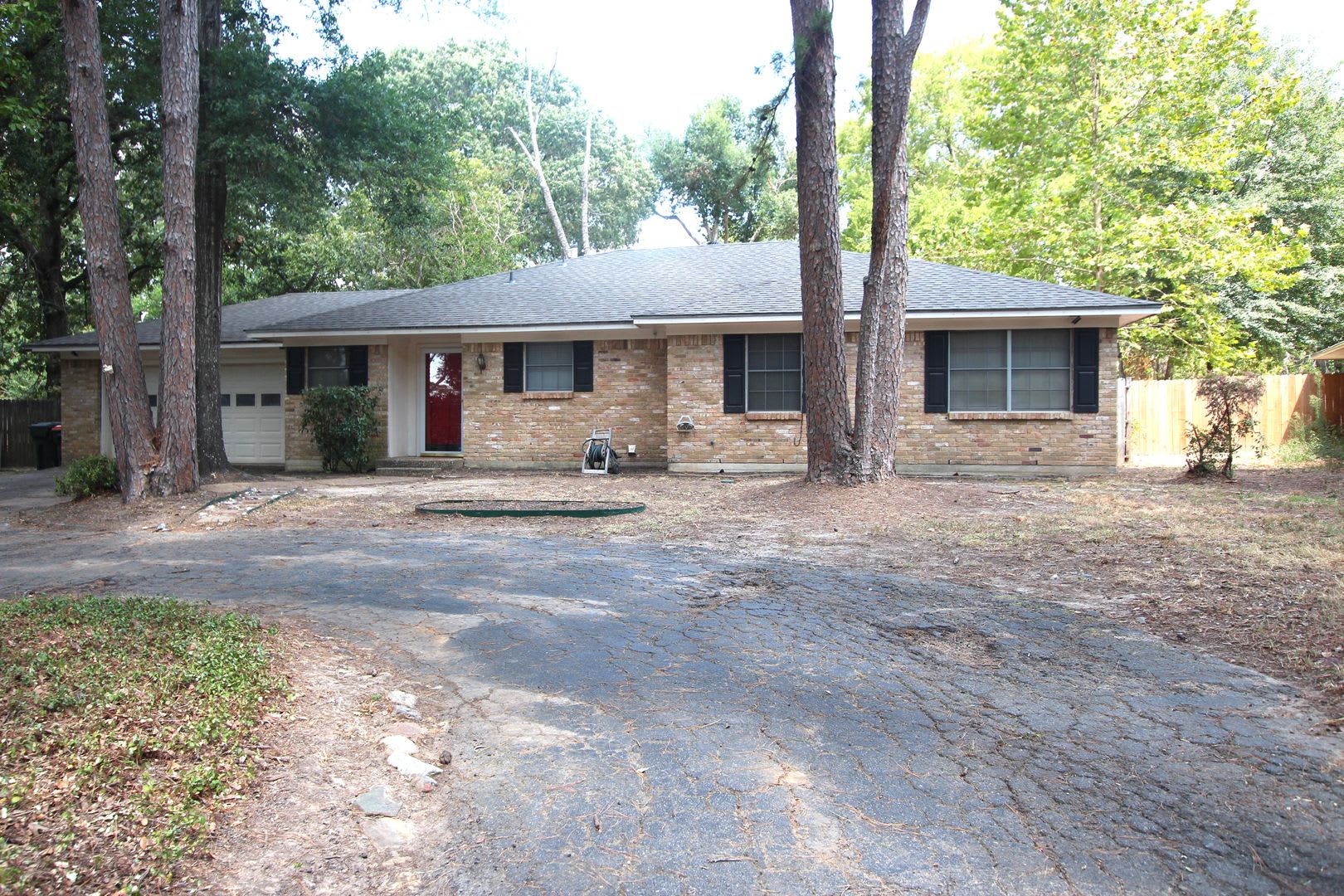 Coming Soon! Charming 3 Bedroom, 2 Bathroom Home in South Tyler! – photo 2