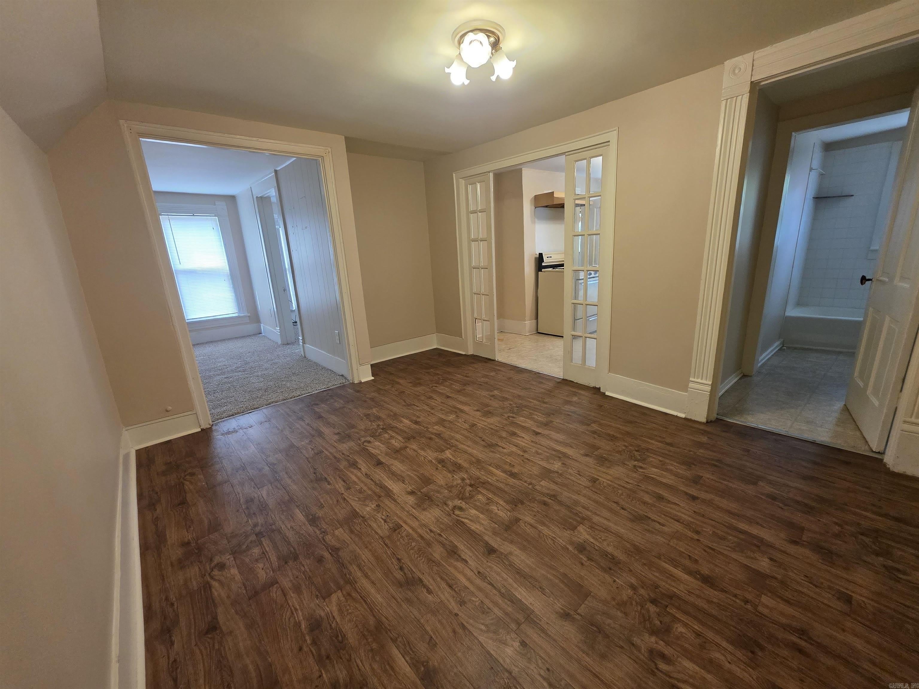 1008 Kavanaugh Boulevard – photo 2