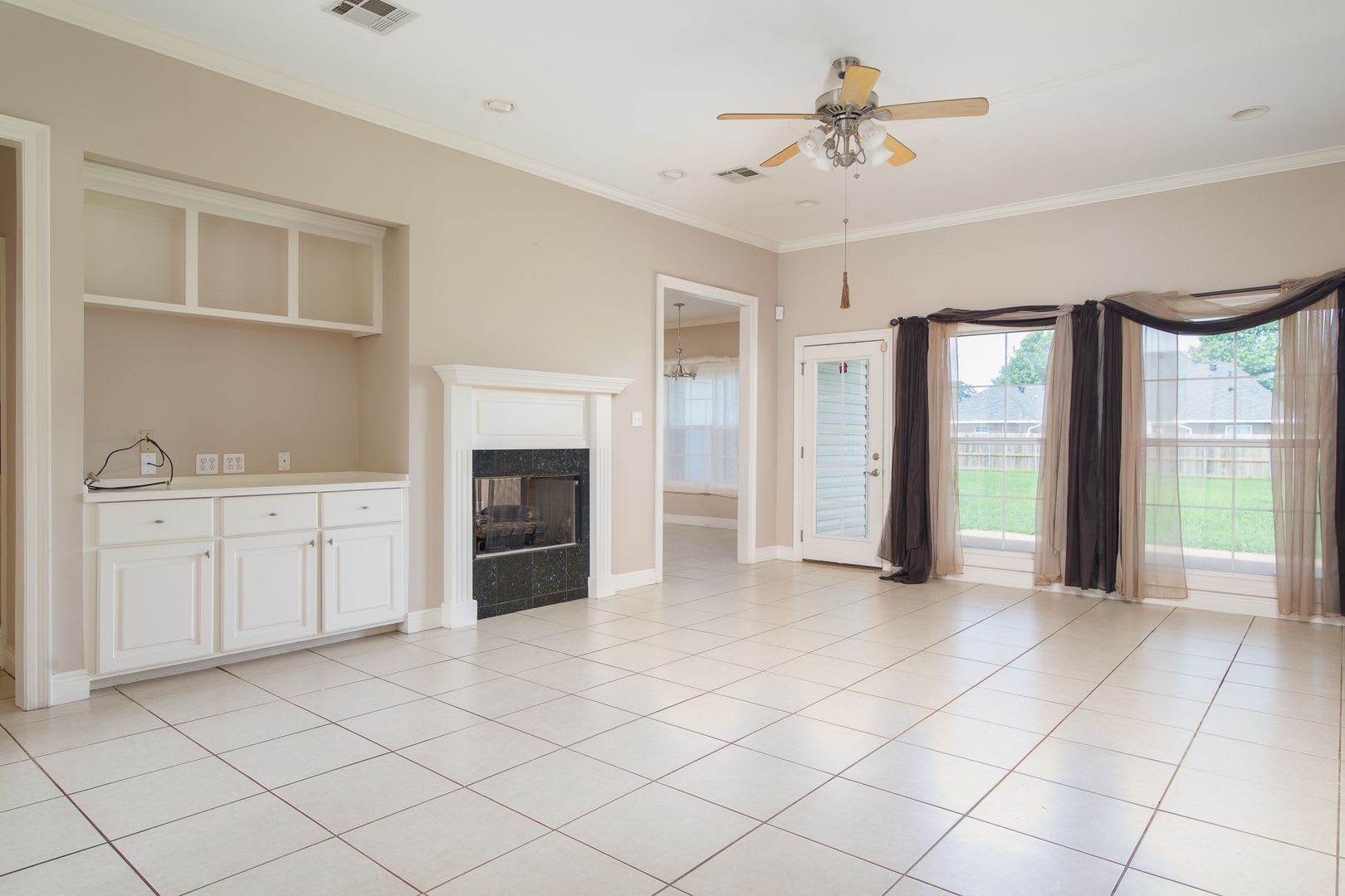 Large 4 2 5 In Westpoint – photo 4