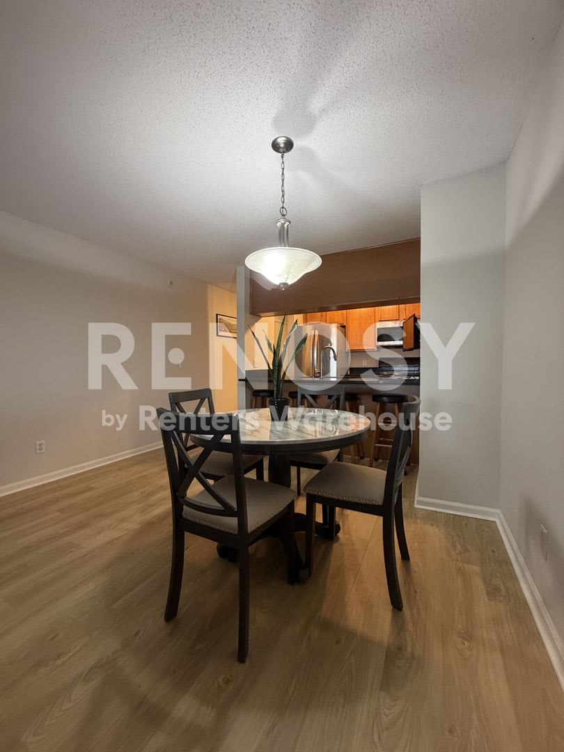 Available July 1st 2 Bedroom 1 Bath Condo in Minneapolis – photo 5