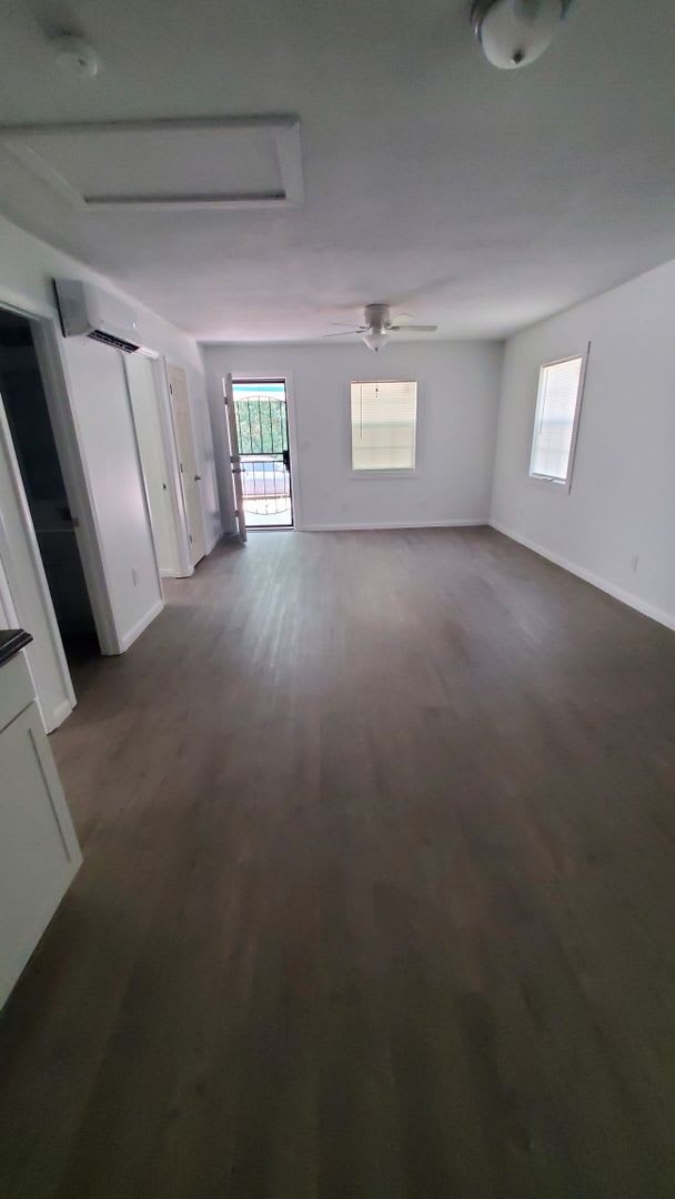 903 Locust ~ Campbelton – photo 4