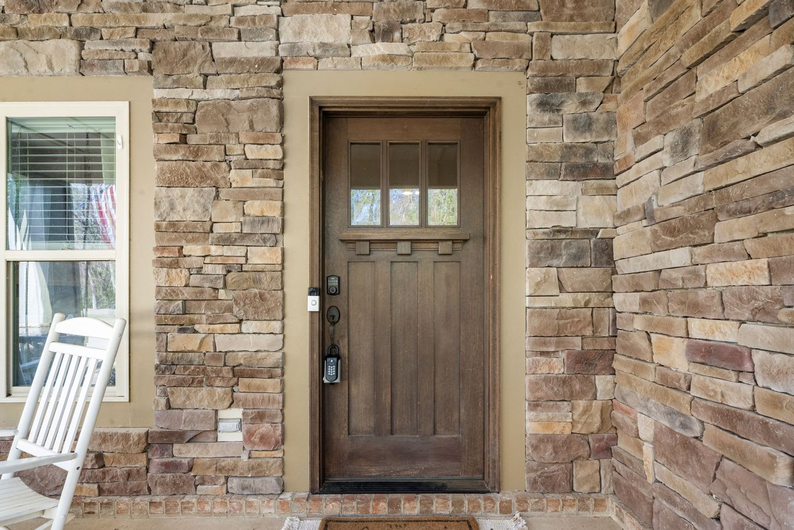 Spacious 4 Bed 4.5 Bath! Available July 15th! – photo 5