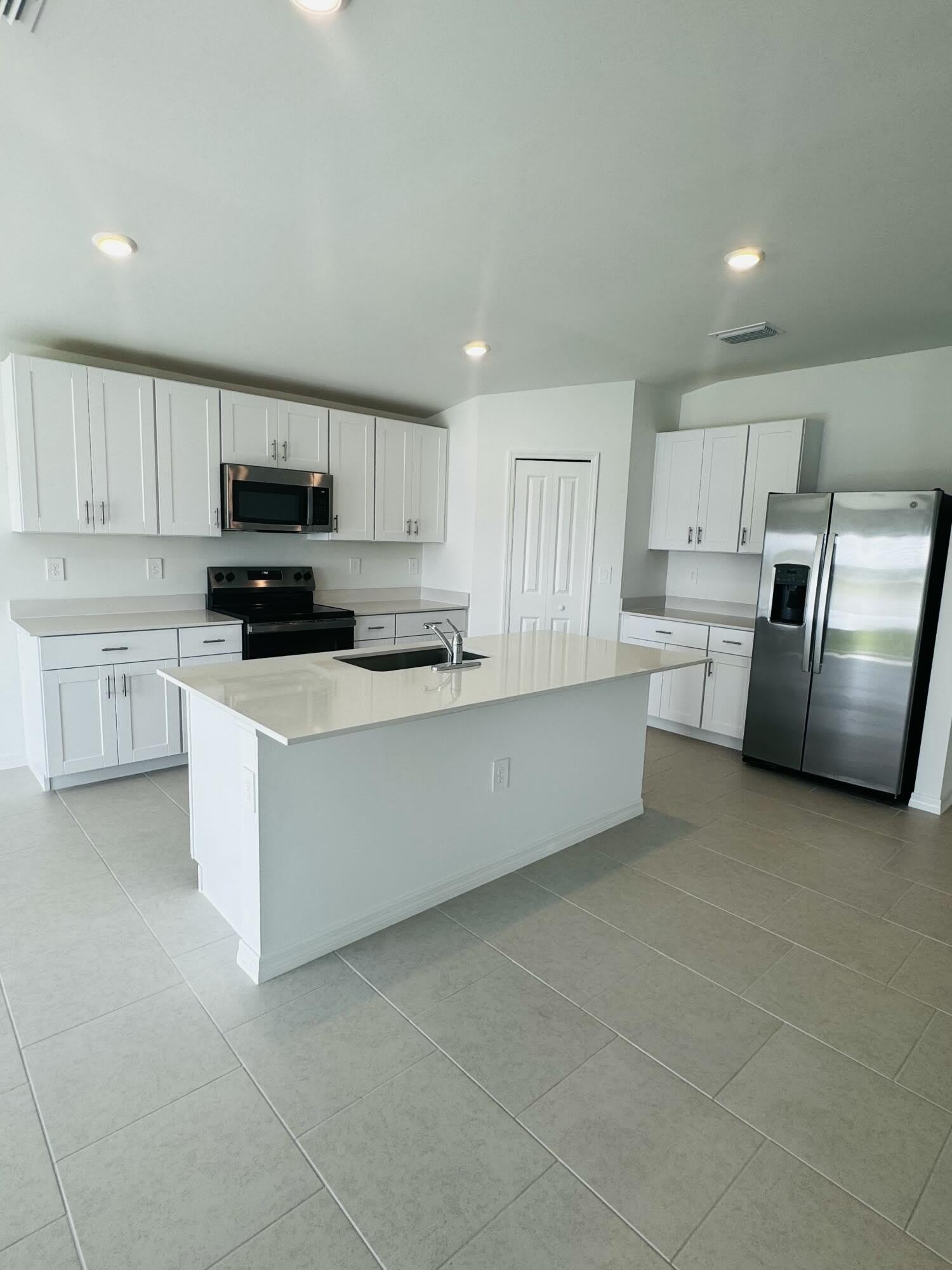17124 Pompeii Way – photo 4