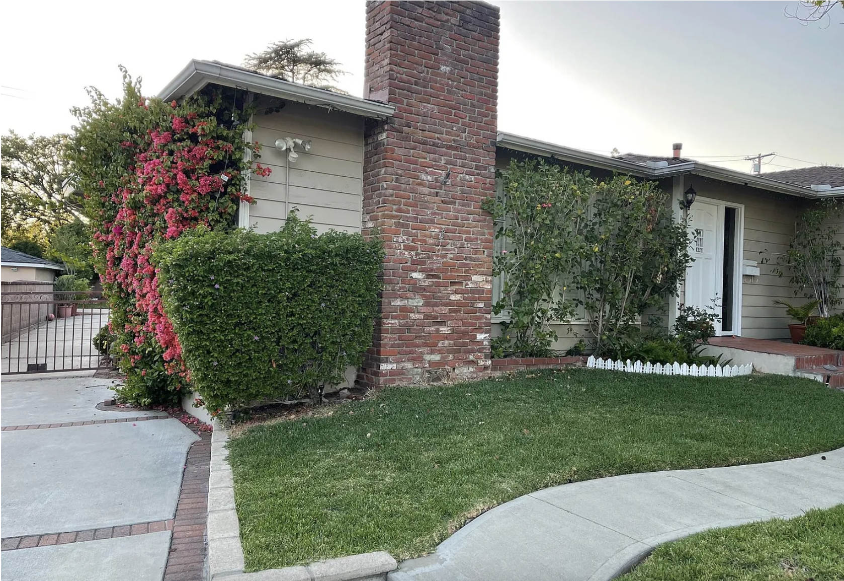 1085 Riviera Drive – photo 4