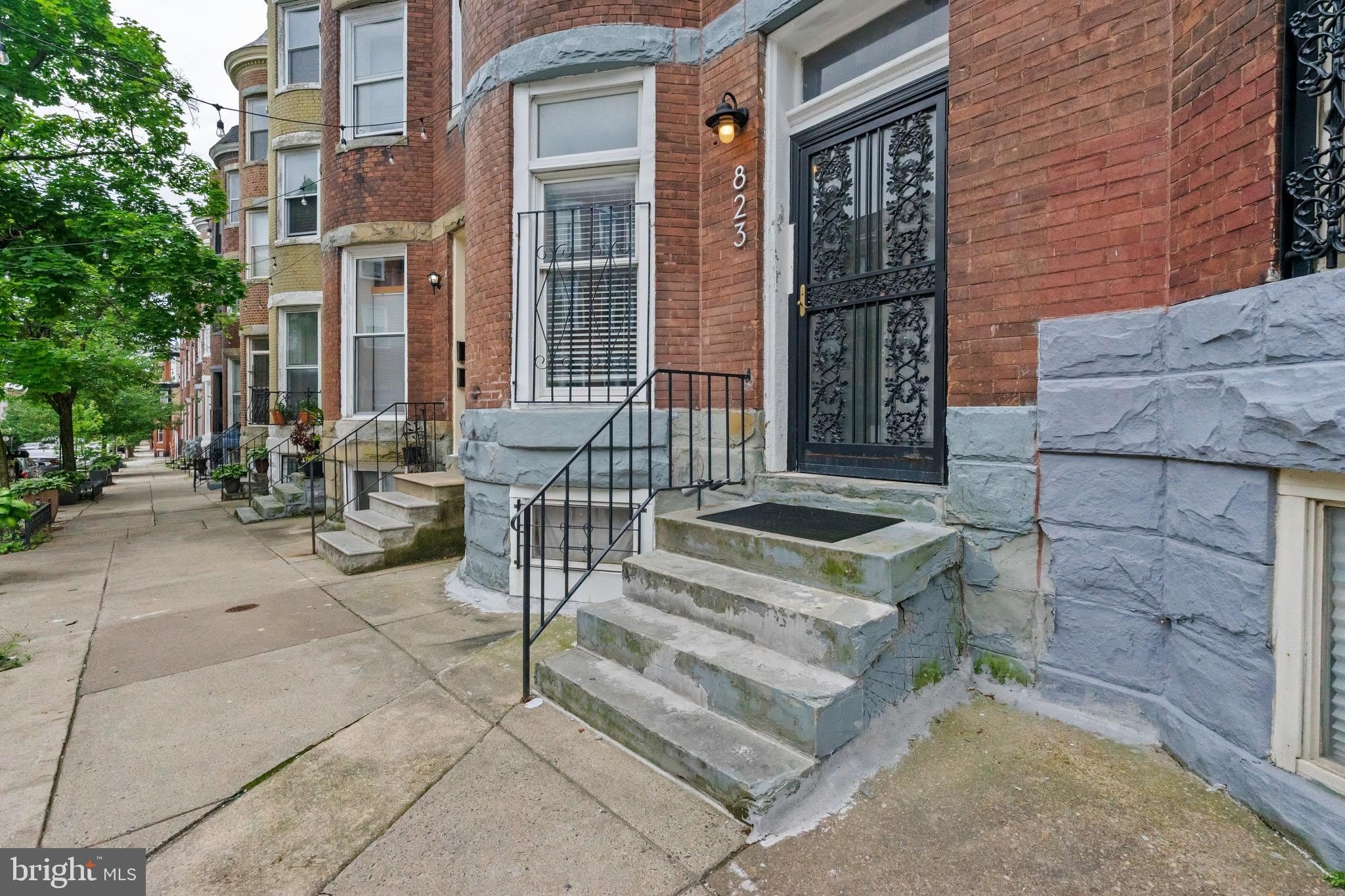 823 NEWINGTON Avenue – photo 2