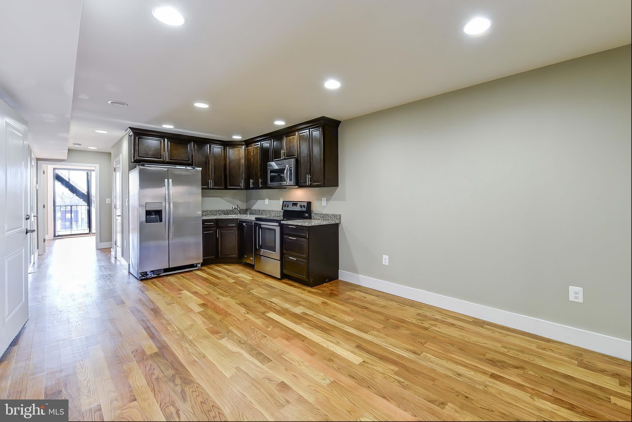 2031 BENNING Road NE – photo 4