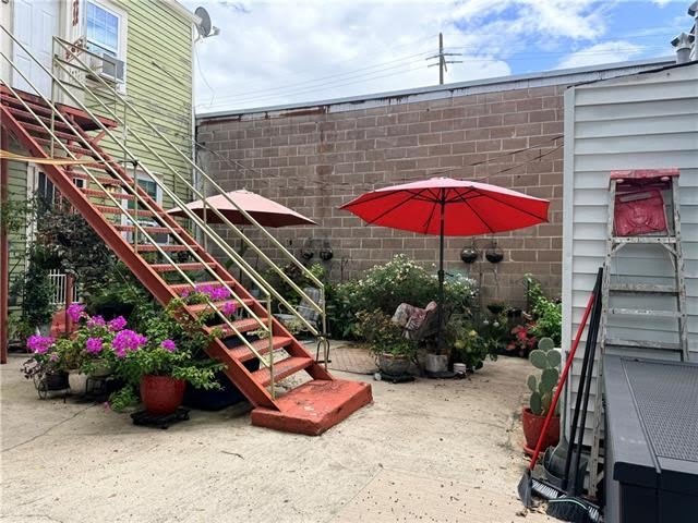1380 MAGAZINE Street – photo 2