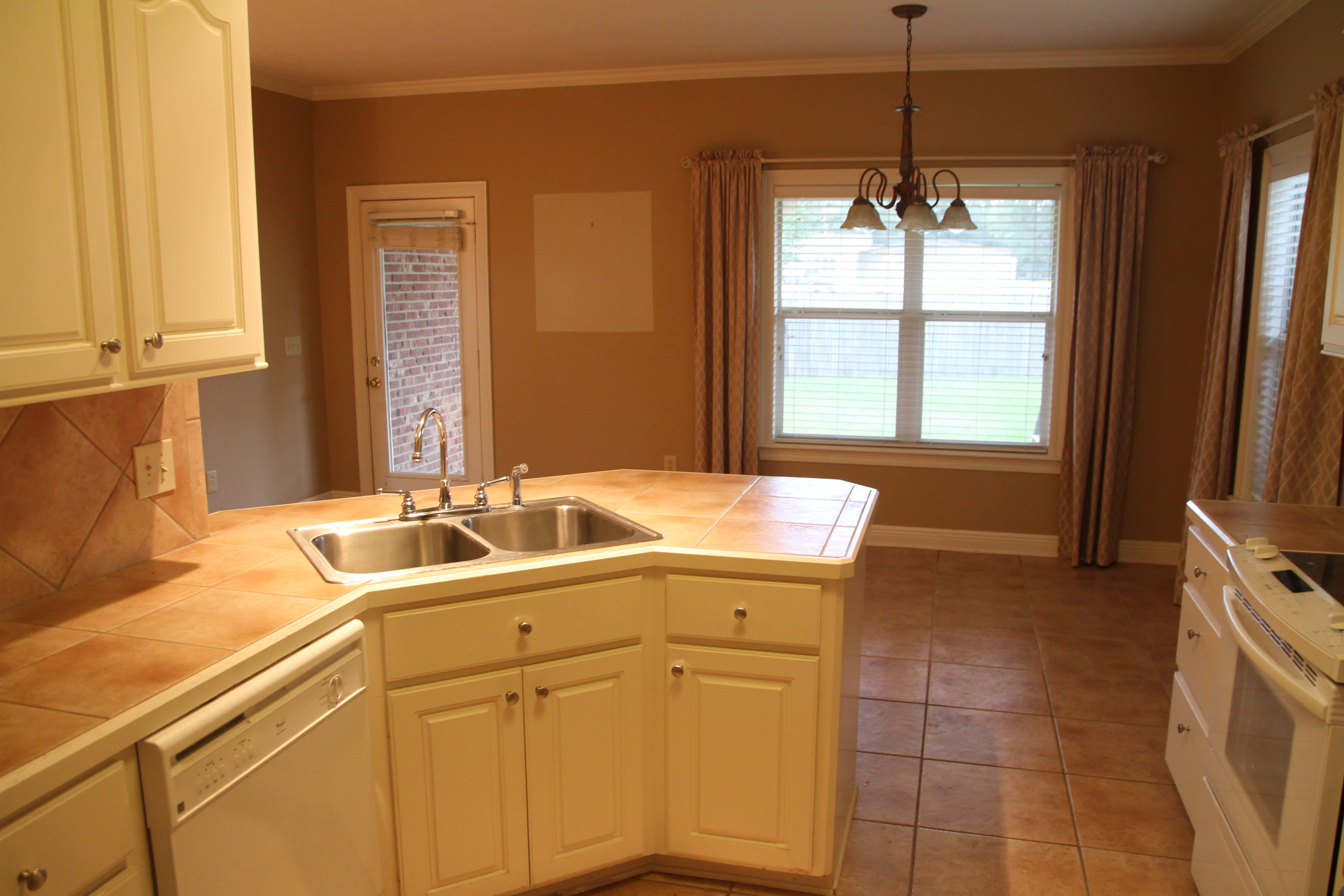 106 Prewitt Cir – photo 3