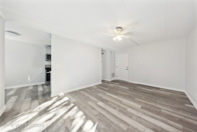 515 N Cass Avenue – photo 4