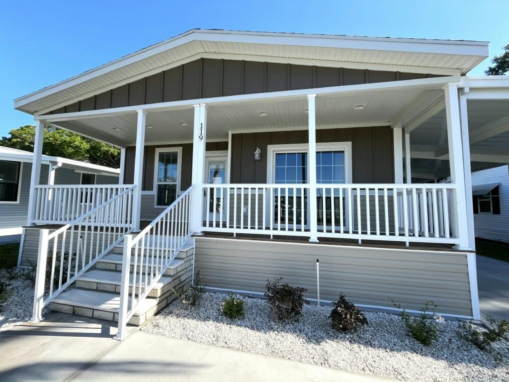 119 N Lake Drive – photo 2
