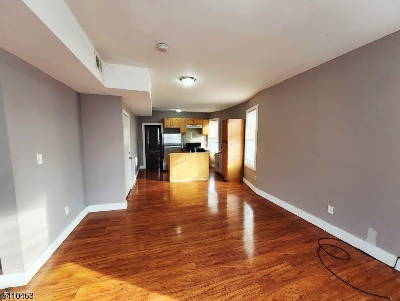 146 Hollywood Ave – photo 4