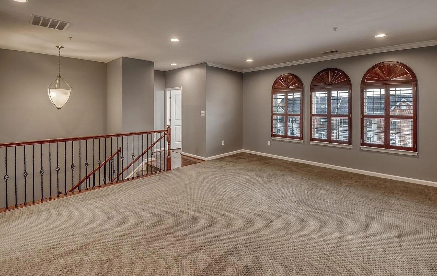 Stunning top level condo in Linton at Ballenger ready for your family – photo 3