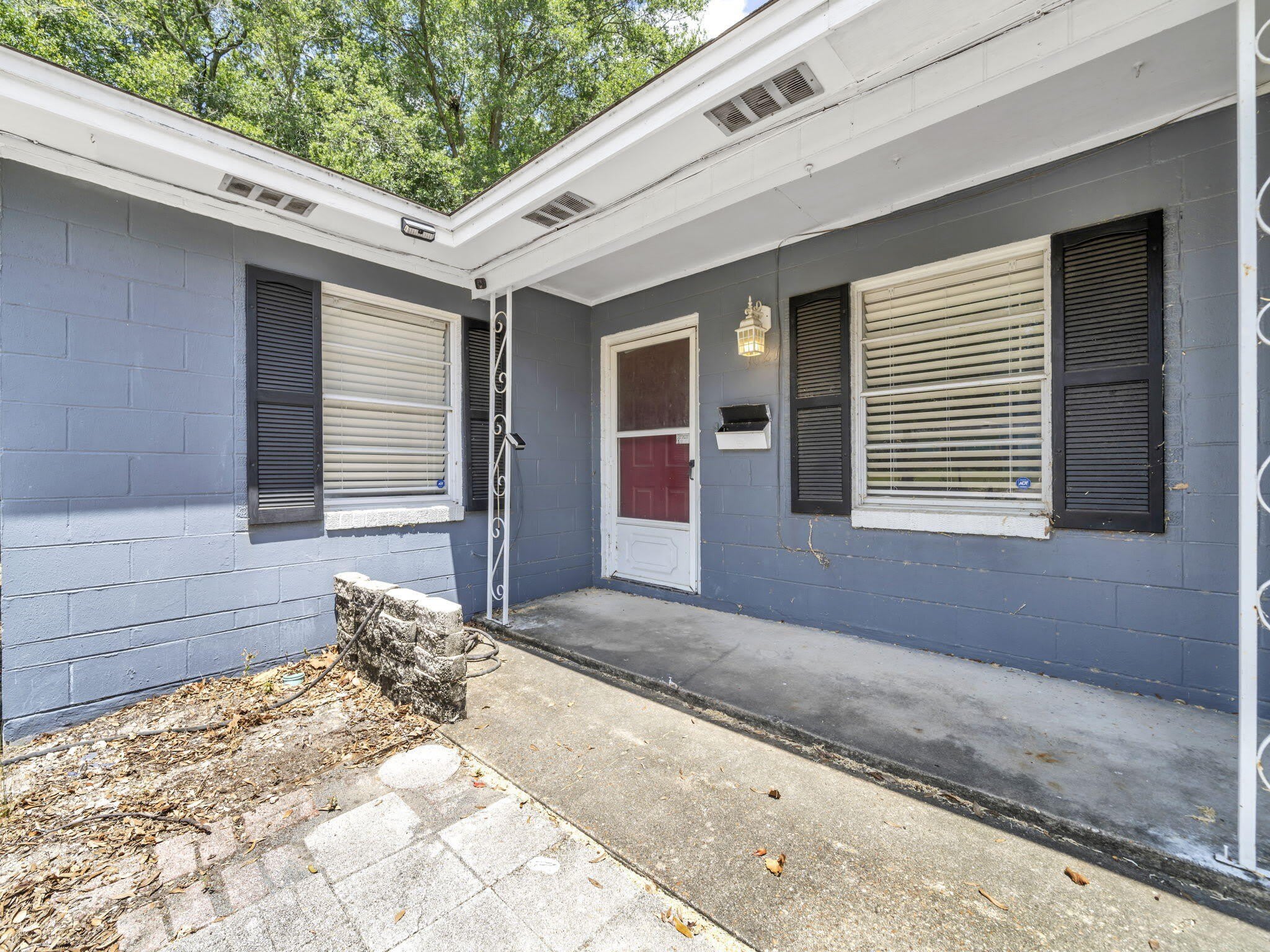 627 Ferretti Avenue – photo 4