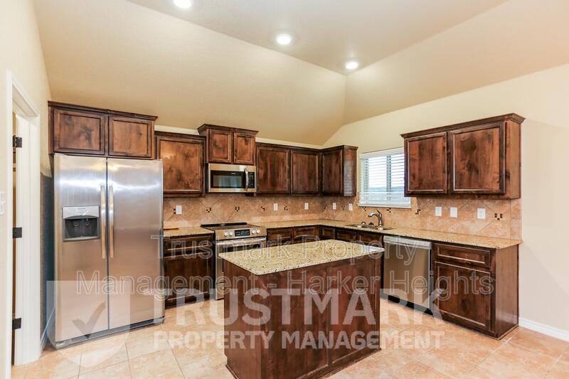 1304 Risen Star Lane – photo 3