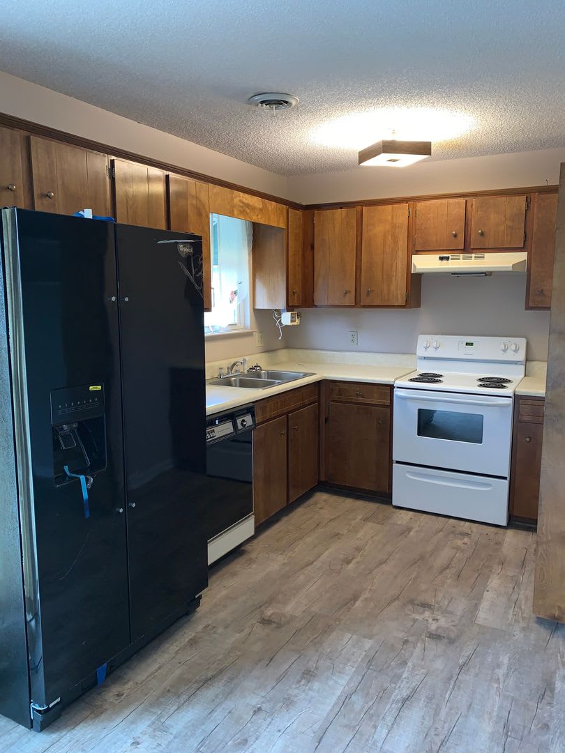 *MOVE IN SPECIAL* 1/2 OFF FIRST MONTHS RENT* 3 Bedroom 2 Bath house – photo 2