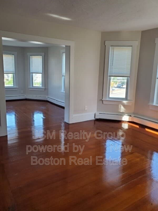 870 Moody – photo 2