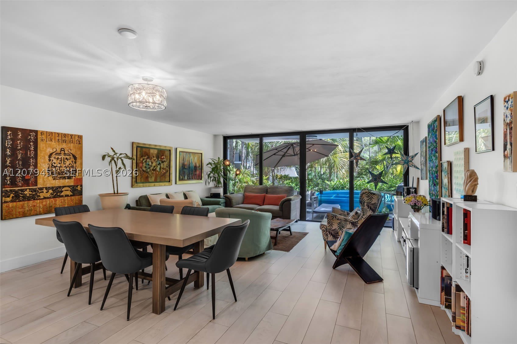 101 Ocean Lane Dr – photo 1