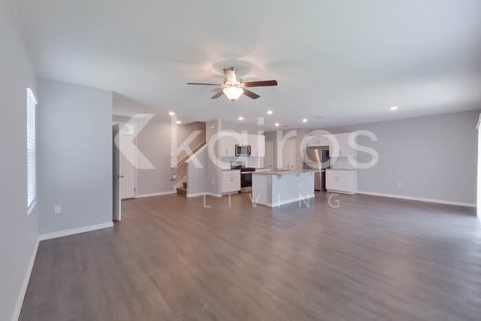 32221 Edson Avenue – photo 4