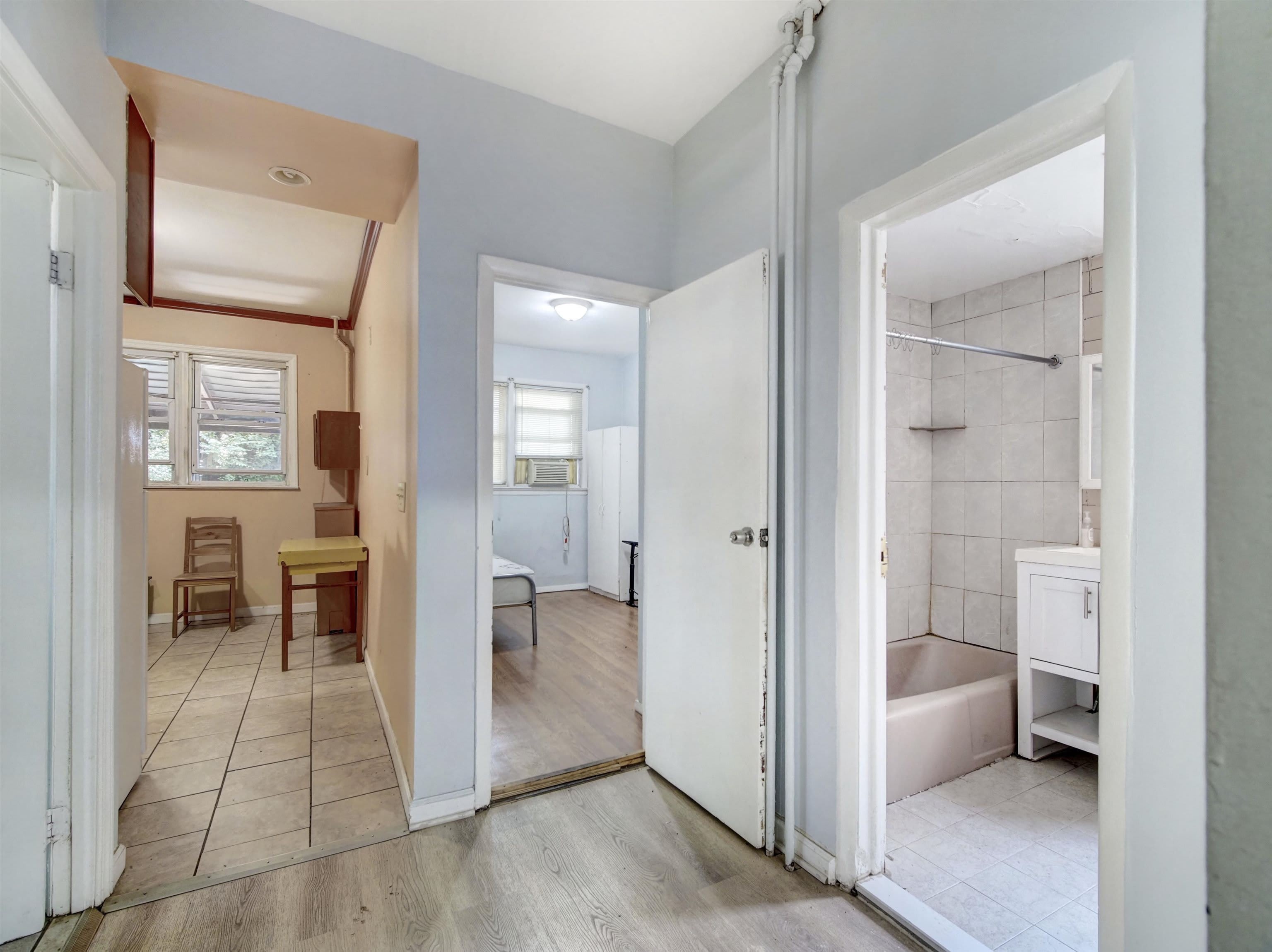 276 VAN WAGENEN AVE – photo 5