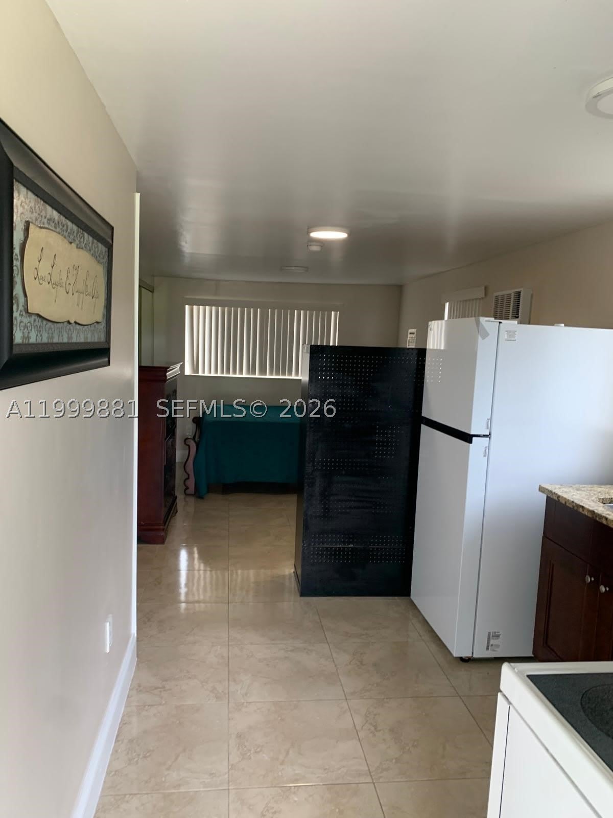 19121 NE Miami Ct – photo 2