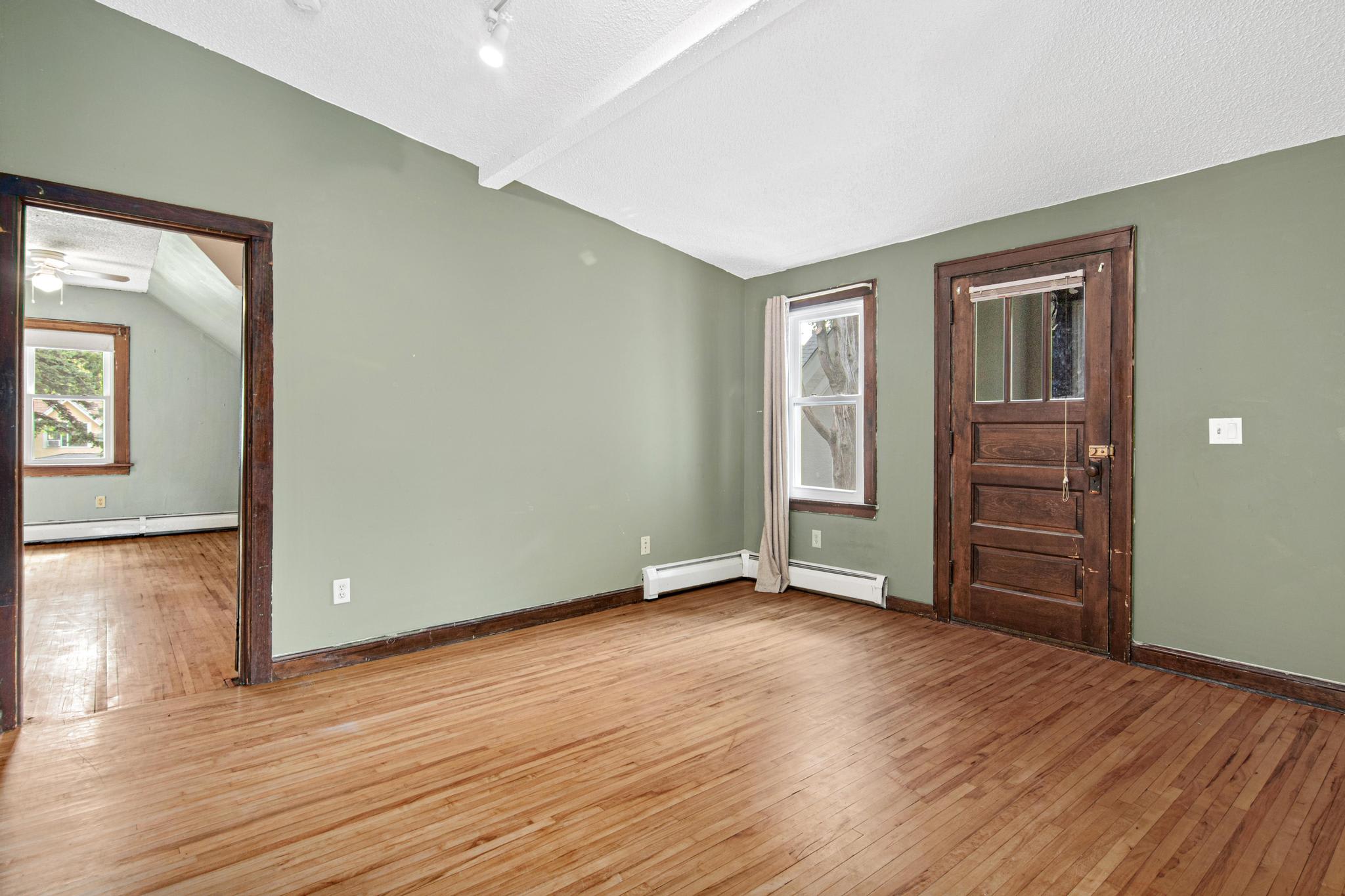 3347 Emerson Avenue North – photo 4