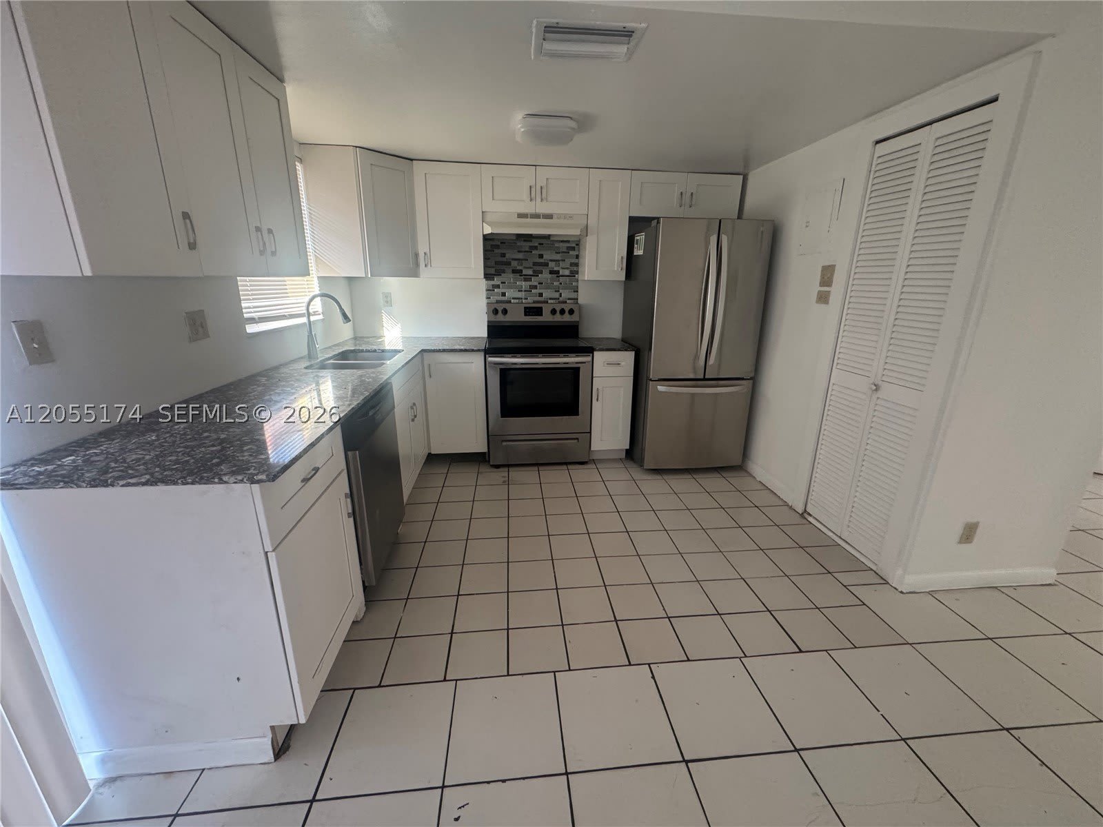 2606 NW 52nd Ave – photo 2