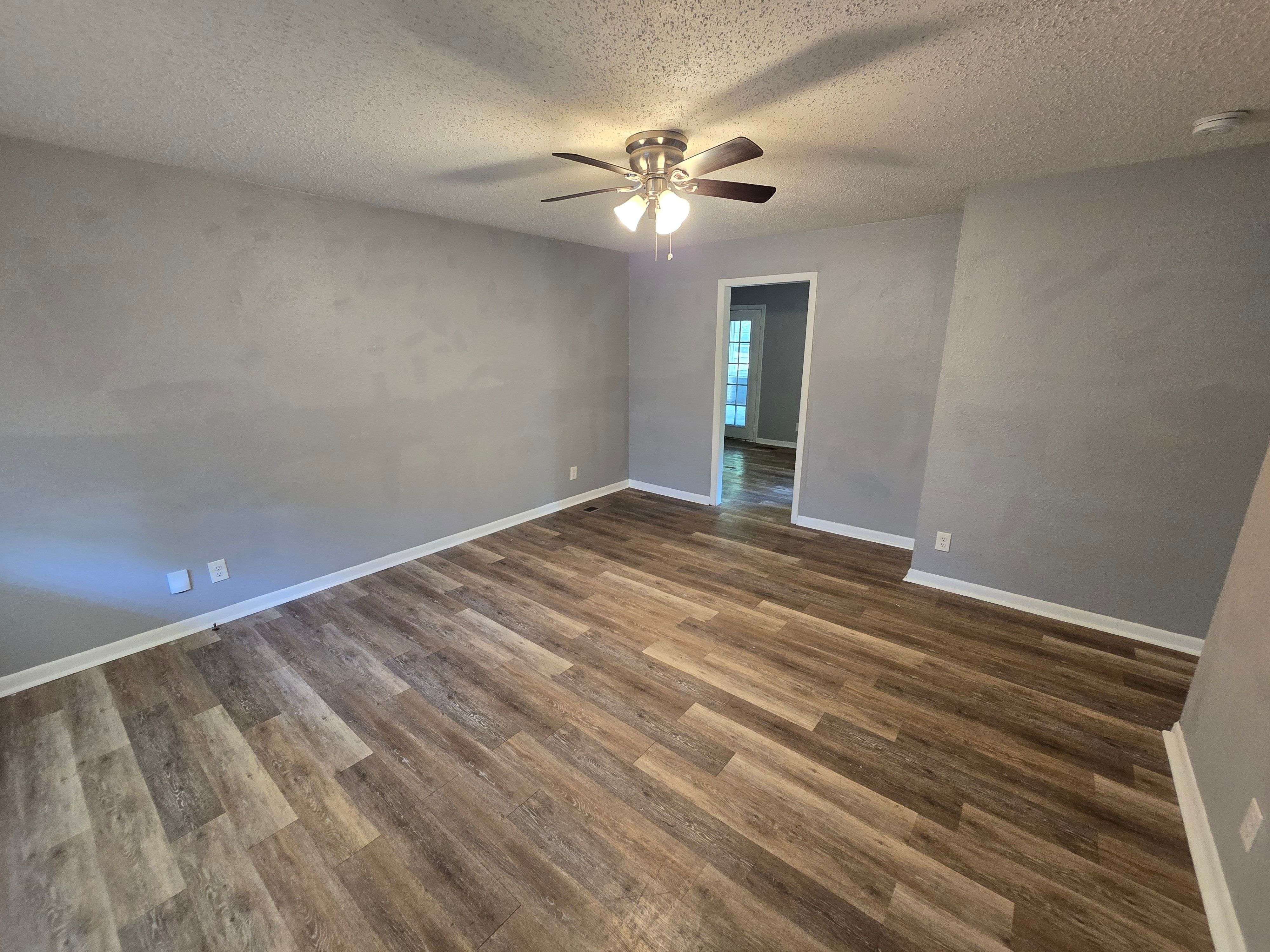 3914 Susan Cir – photo 2