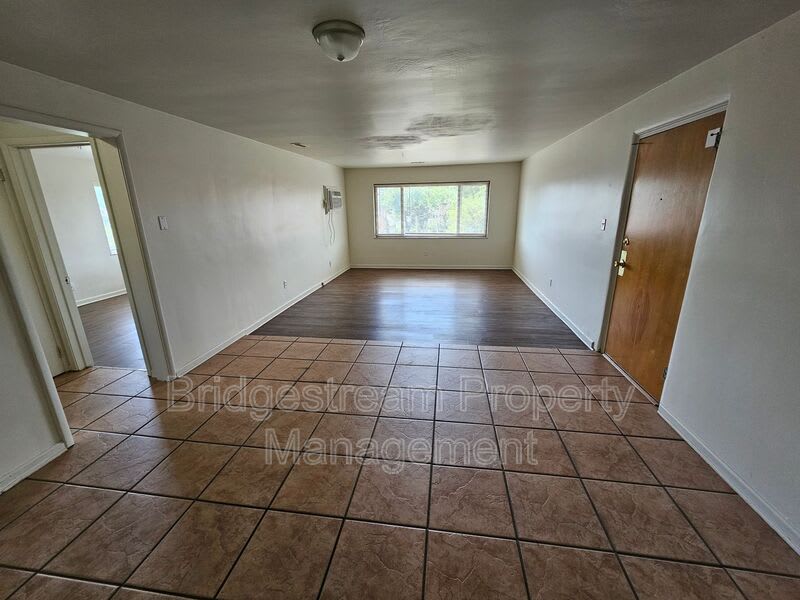 917 Cherry Dr – photo 3