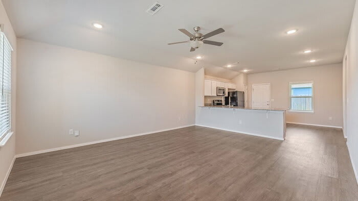 992 East Starling Street – photo 4