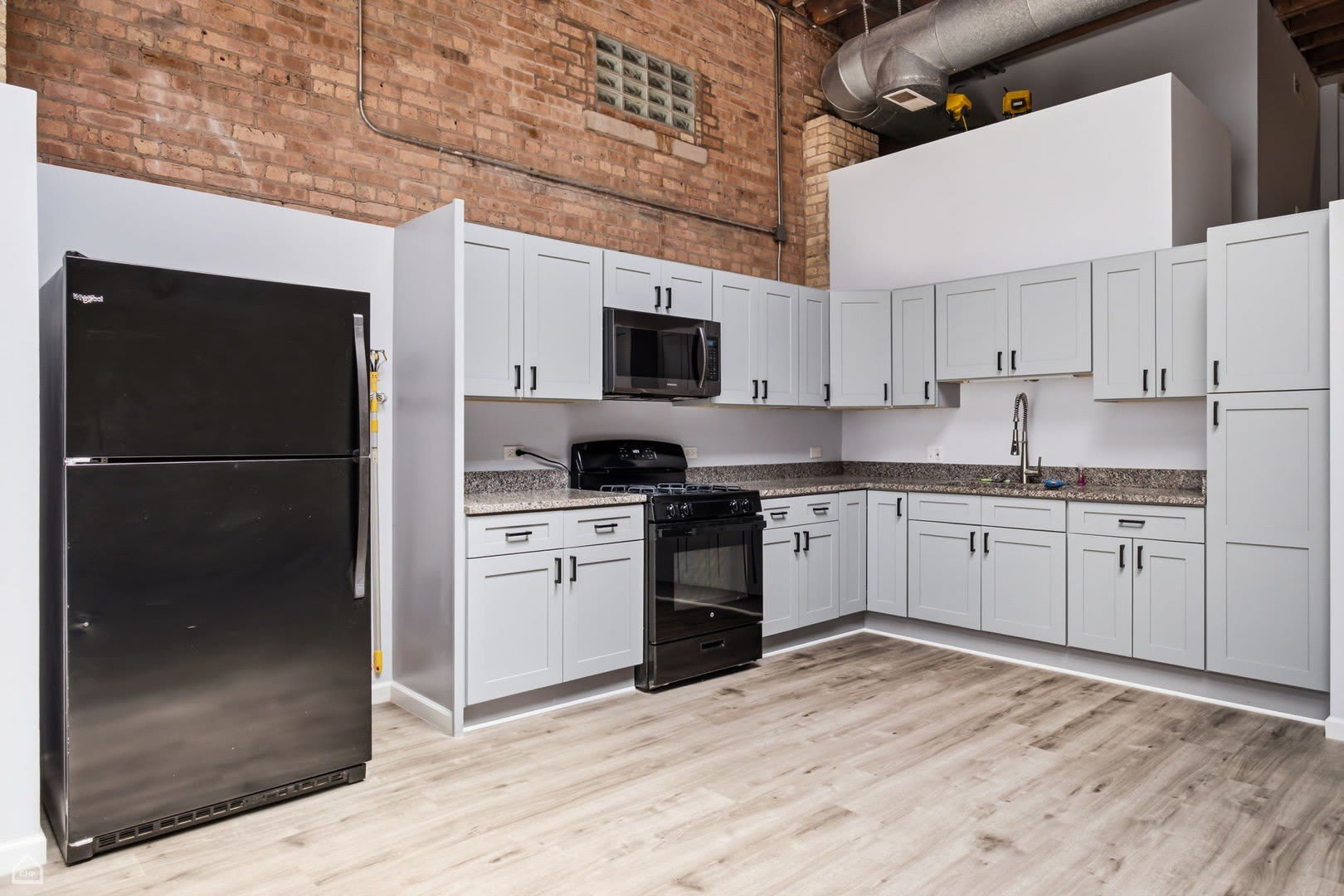 1742 N Mozart Street – photo 5