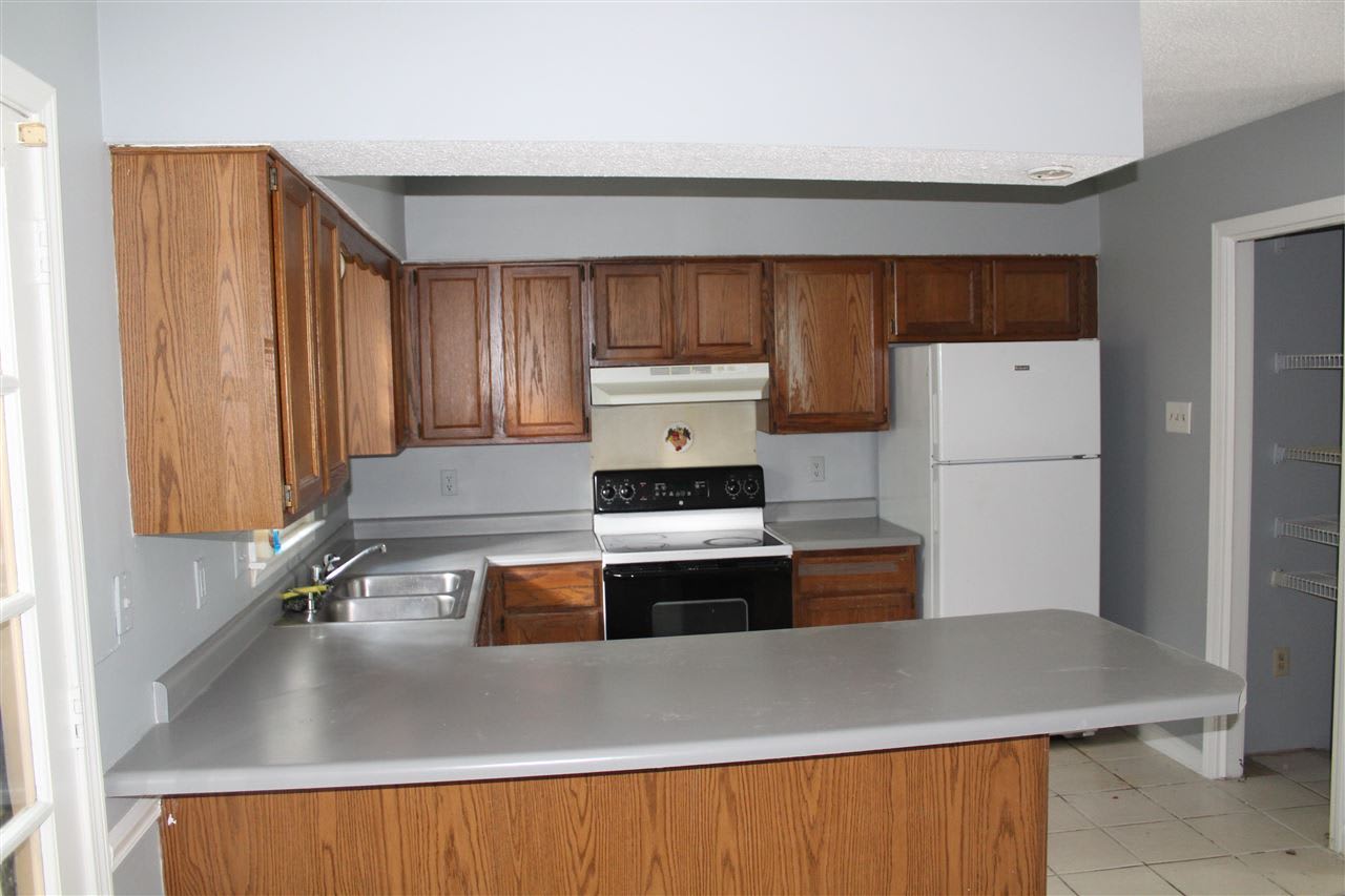 5573 Tulip Tree Drive – photo 2