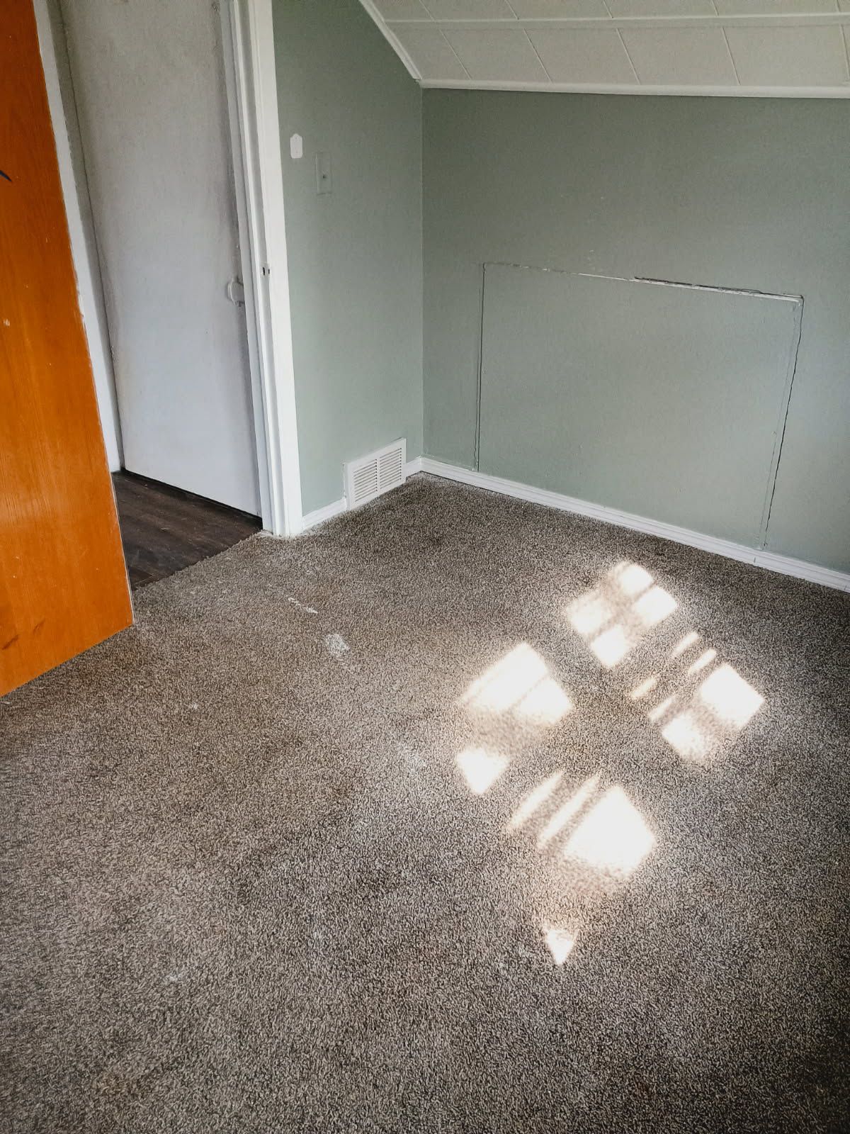 1125 Central Avenue North – photo 2