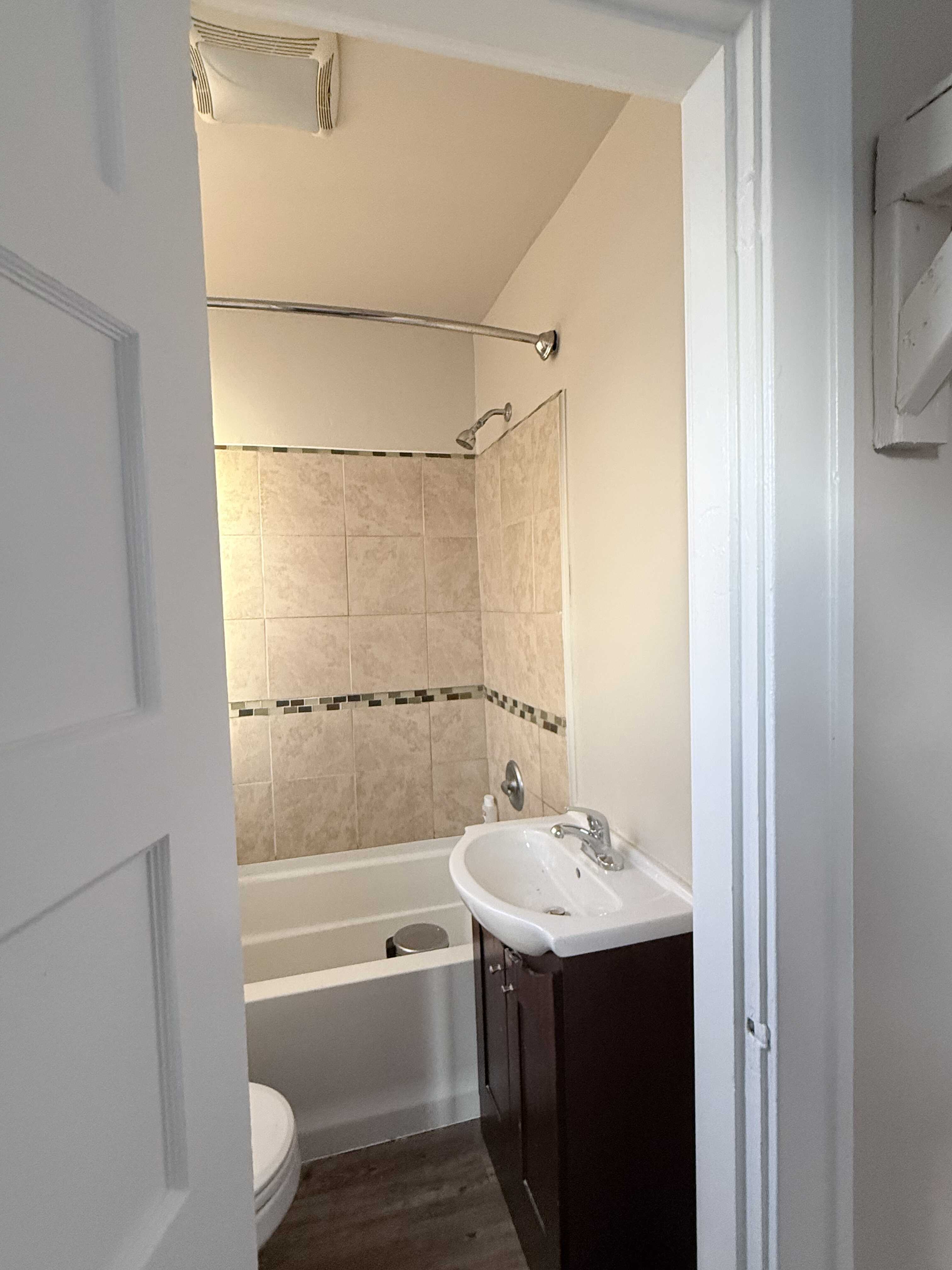 906 East Marine View Drive – photo 3