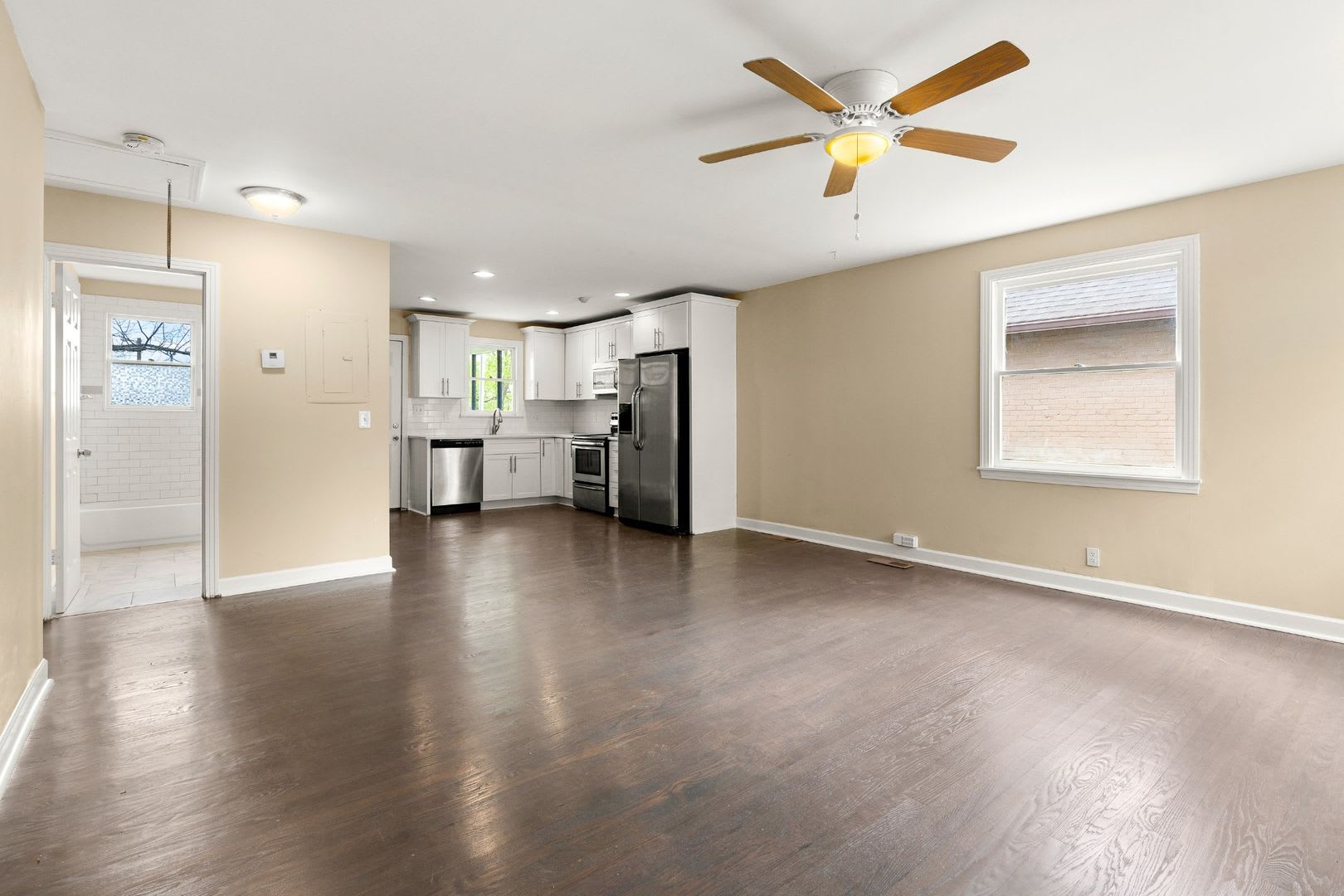 Coming In September Great Remodel In Cleveland Park Off Ellington Parkway – photo 2
