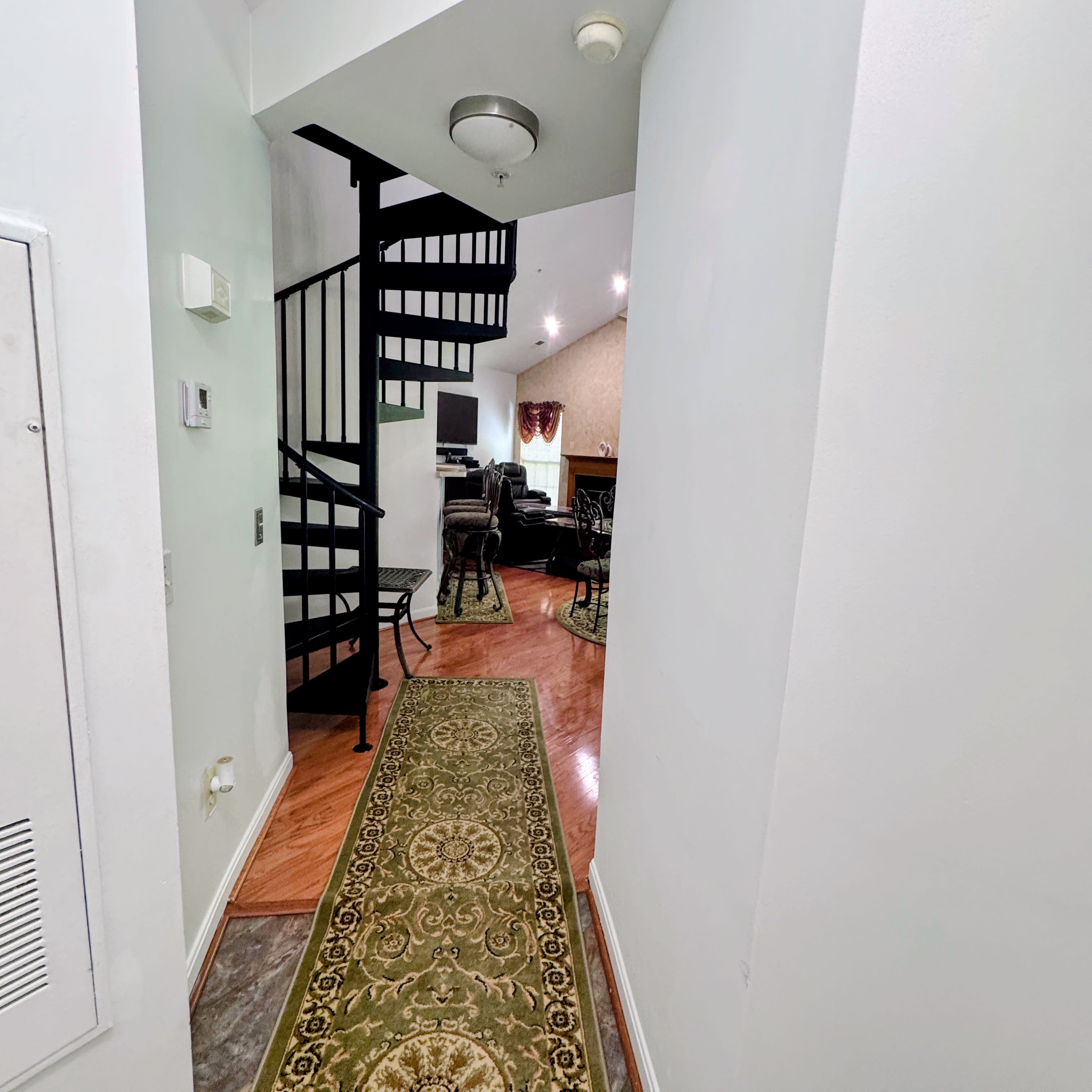 15616 Everglade Ln – photo 2