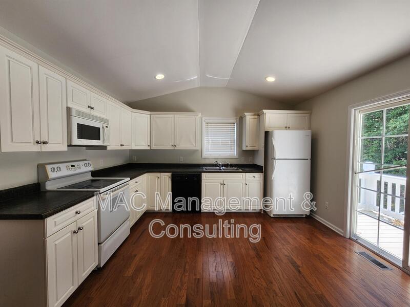 916 Bill Smith Rd. – photo 3
