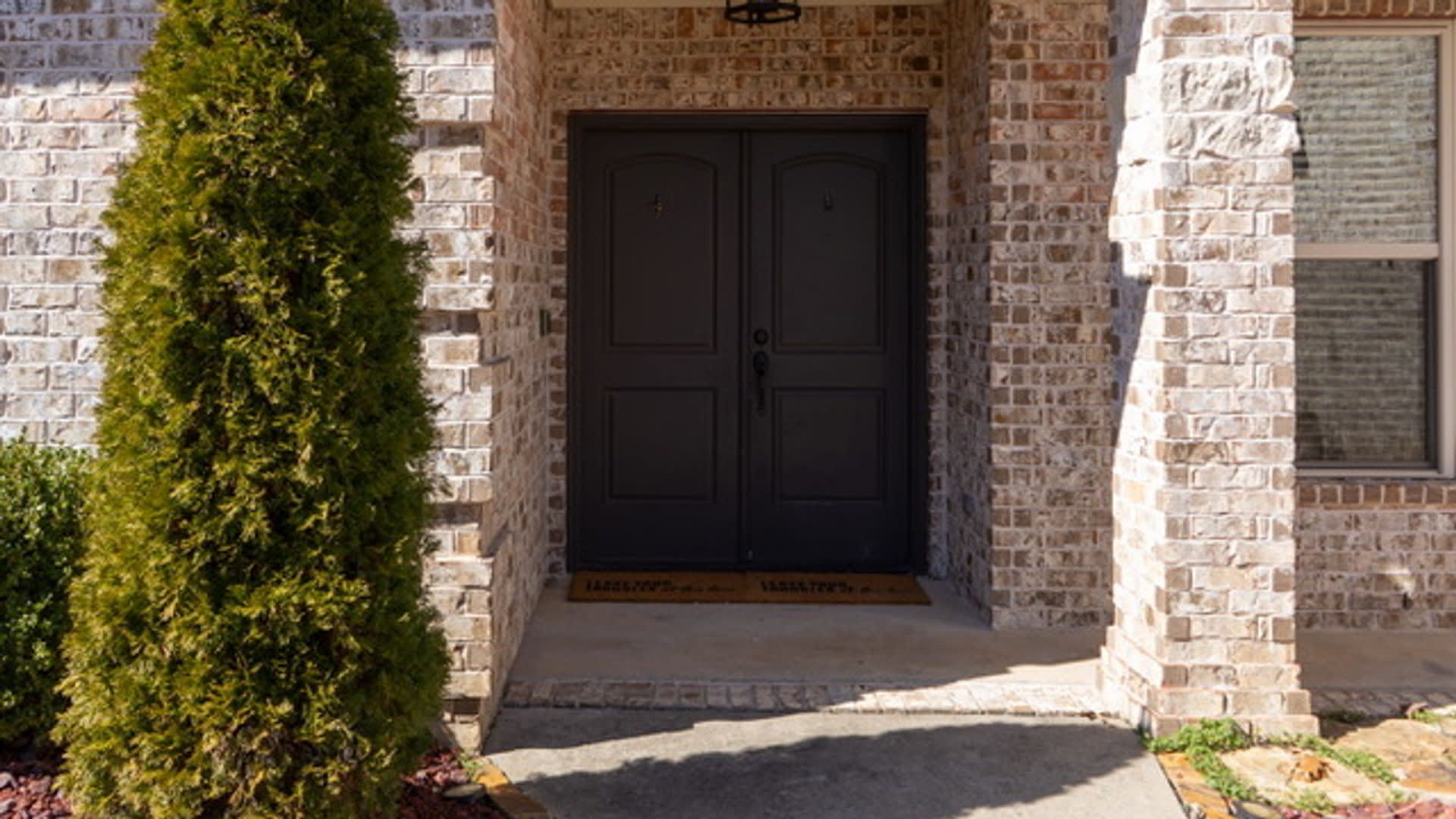 Beautiful all Brick home in Benton – photo 3