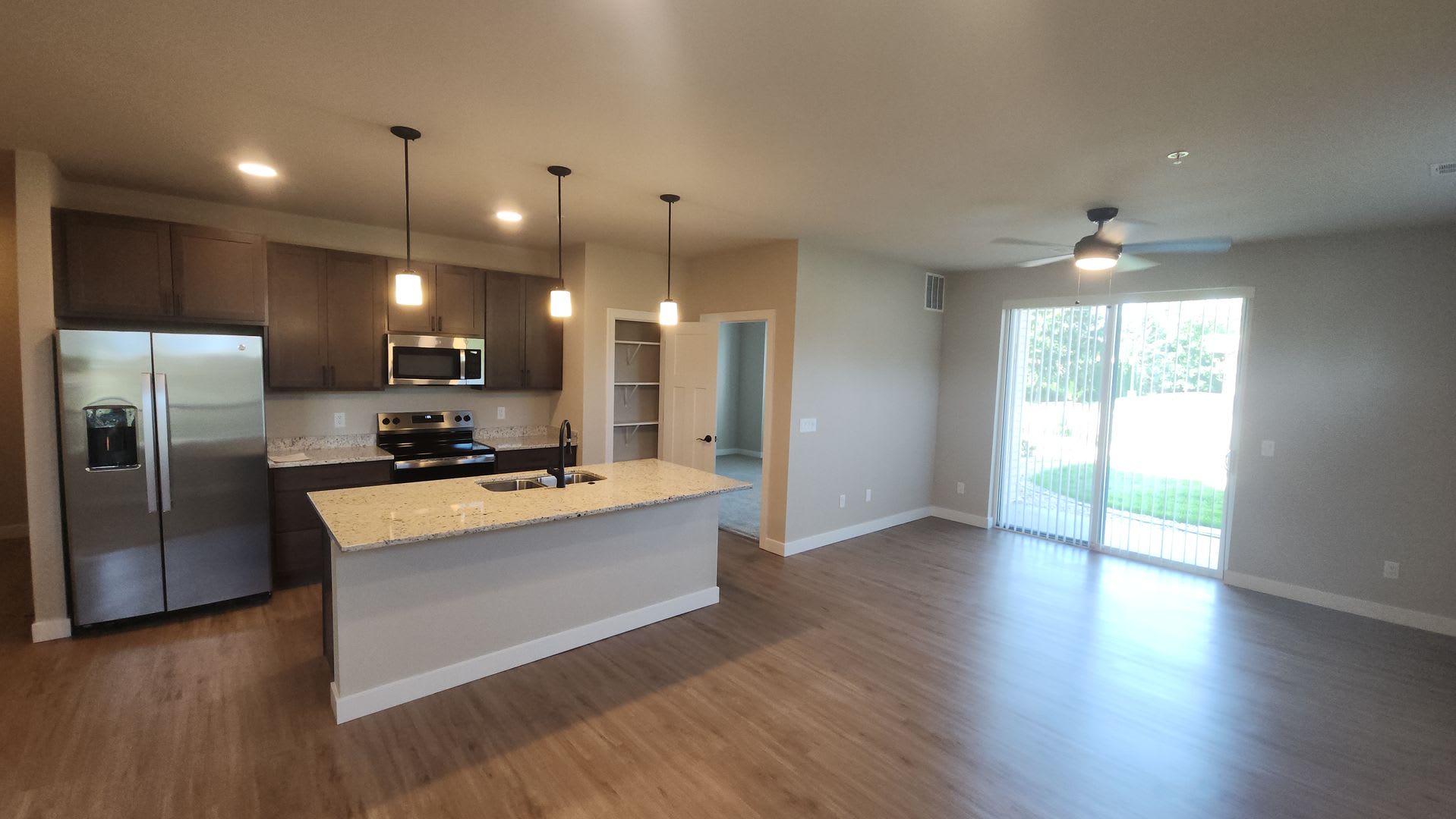 880 N Main – photo 3