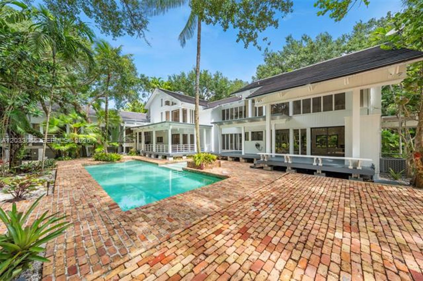 5600 Oakwood Ln 5600 Coral Gables Fl 33156 – photo 3