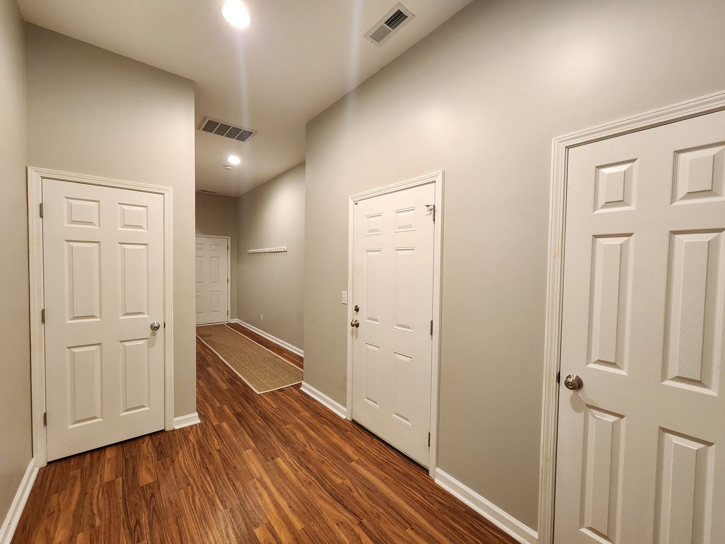 Well Maintained Woodfin Townhouse Rental! – photo 3