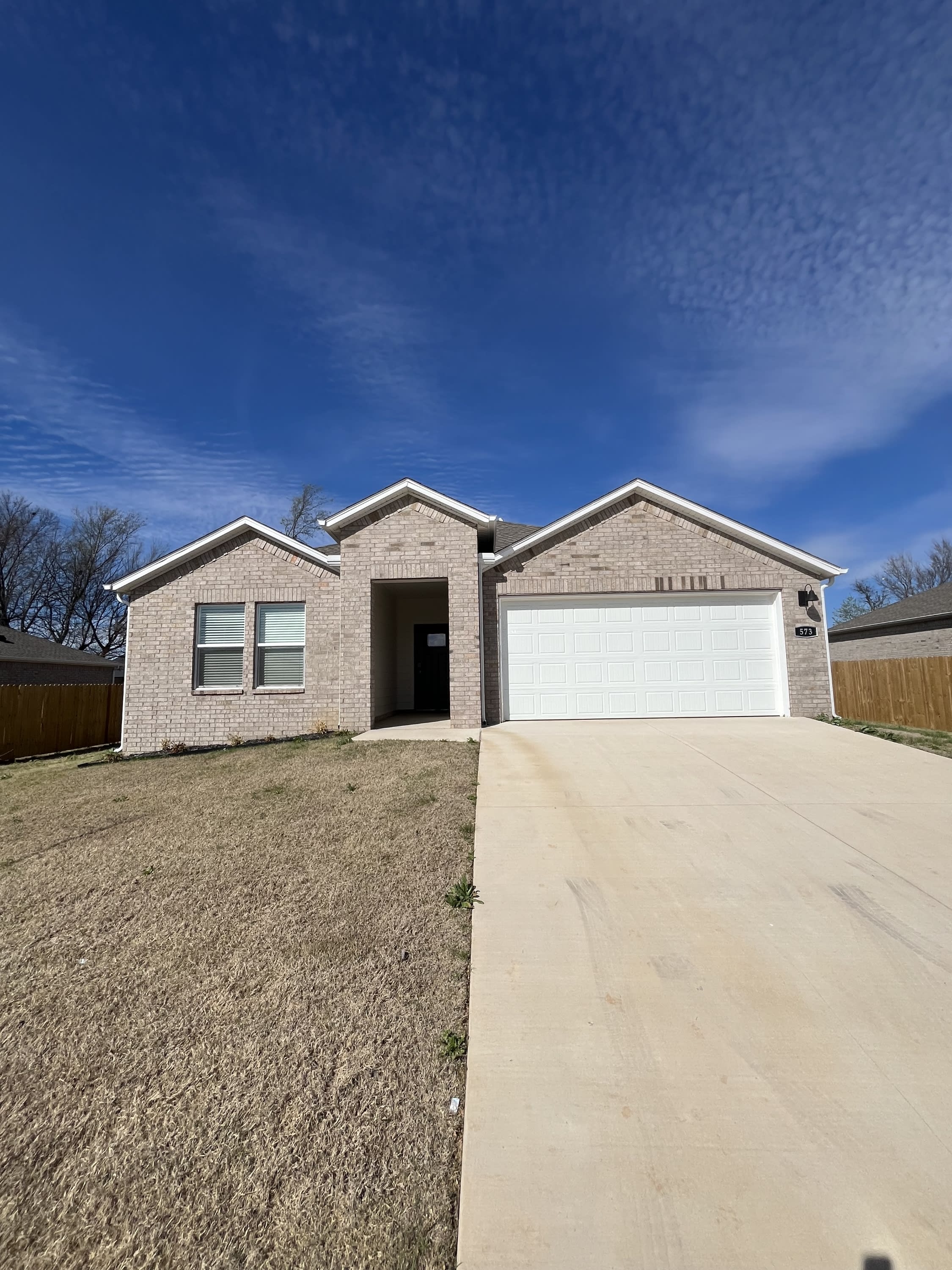 573 Arizona Street – photo 2