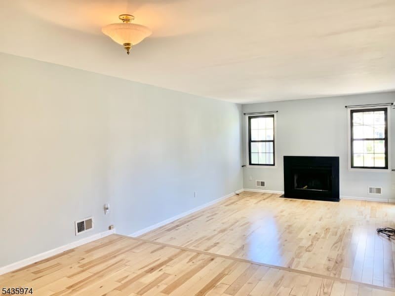 305 Marten Rd – photo 5
