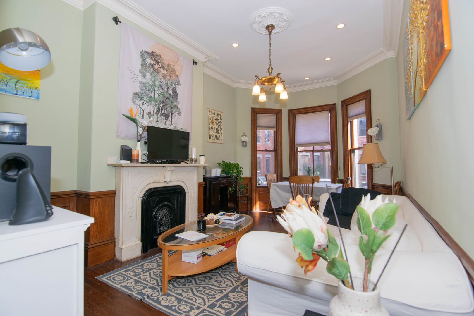 large 4 bed in Mission Hill – photo 3